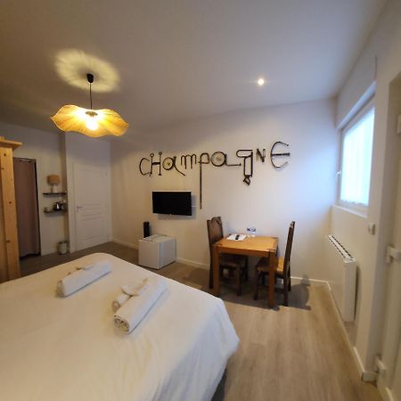 Chambres Privees Hyper-Centre Epernay Lit 160X200Cm ภายนอก รูปภาพ