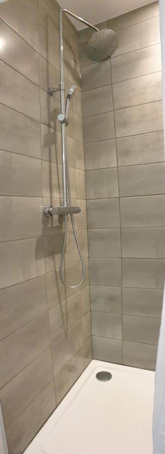 Chambres Privees Hyper-Centre Epernay Lit 160X200Cm ภายนอก รูปภาพ