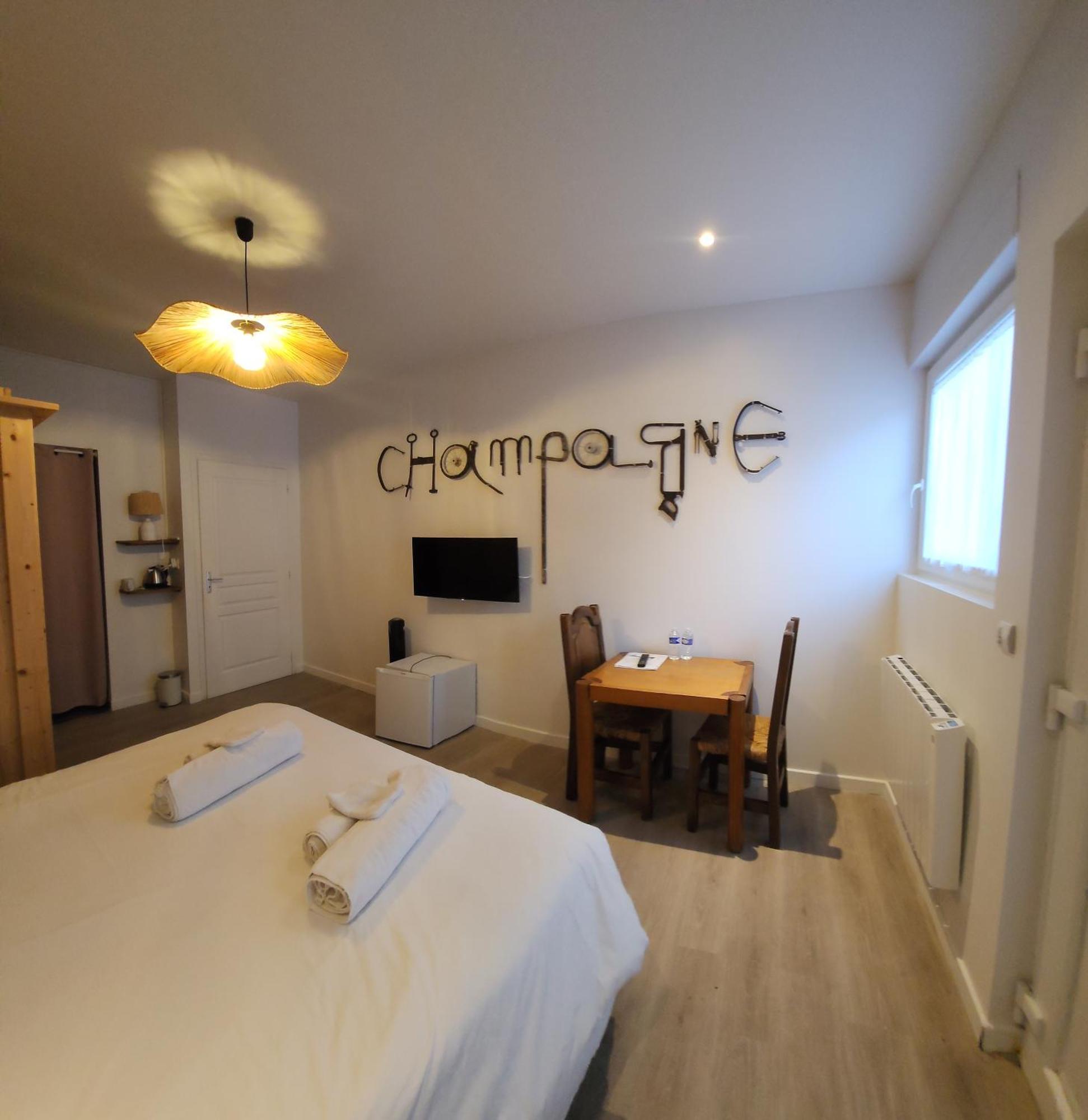Chambres Privees Hyper-Centre Epernay Lit 160X200Cm ภายนอก รูปภาพ