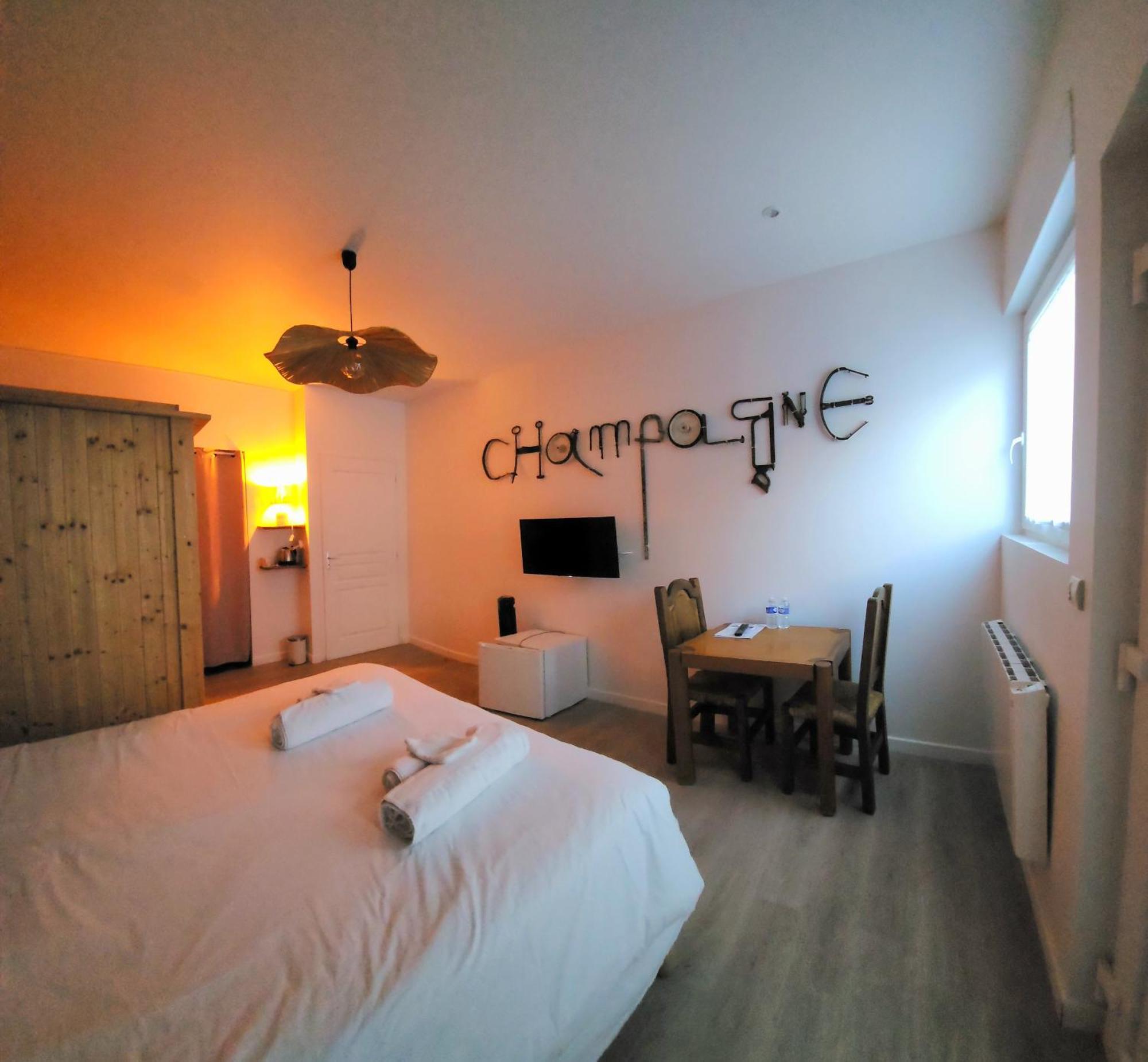 Chambres Privees Hyper-Centre Epernay Lit 160X200Cm ภายนอก รูปภาพ